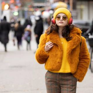 Selena Gomez Only Murders In The Building wallpaper