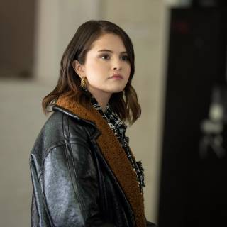 Selena Gomez Only Murders In The Building wallpaper