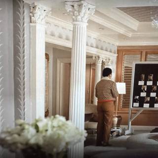 Selena Gomez Only Murders In The Building wallpaper