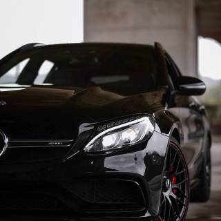 Mercedes C63 iPhone wallpaper