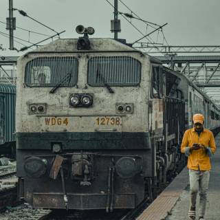 Indian train 4k wallpaper