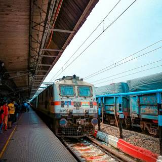 Indian train 4k wallpaper
