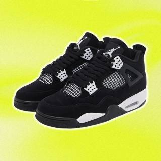 Air Jordan 4 Retro White Thunder wallpaper