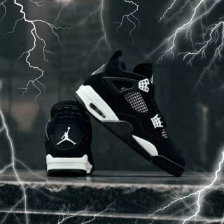 Air Jordan 4 Retro White Thunder wallpaper