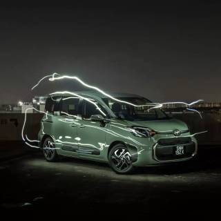 Toyota Sienta wallpaper