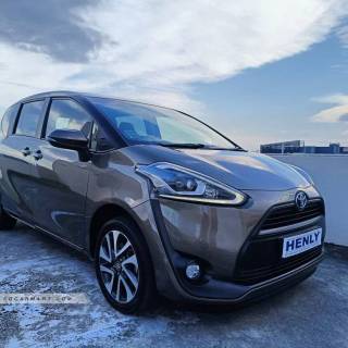 Toyota Sienta wallpaper