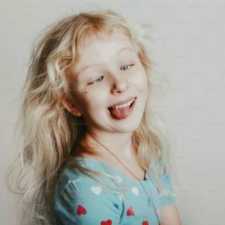 Weird girl wallpaper