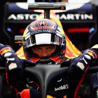 Max Verstappen 4k desktop wallpaper