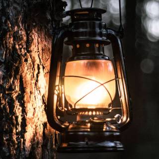 Lantern 4k wallpaper