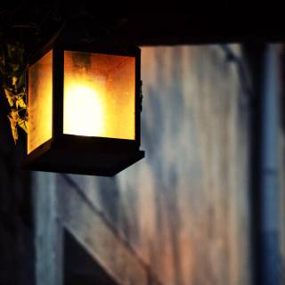 Lantern 4k wallpaper