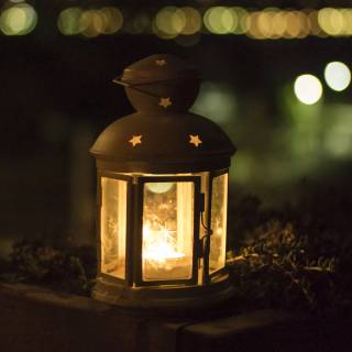 Lantern 4k wallpaper