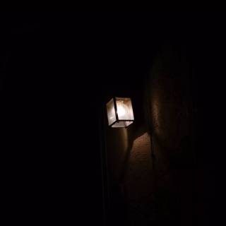 Lantern 4k wallpaper