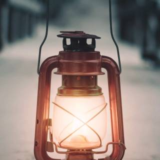 Lantern 4k wallpaper