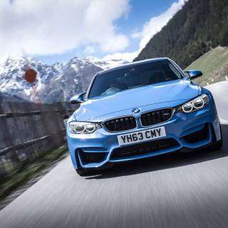 Blue BMW 4k wallpaper