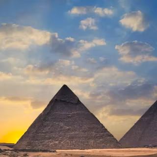 iPhone style pyramid wallpaper