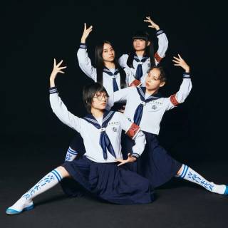 Suzuka Atarashii Gakko computer wallpaper