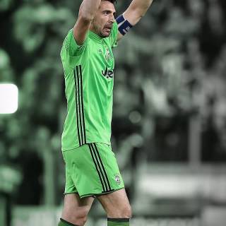 Goalkeeper phone wallpaper