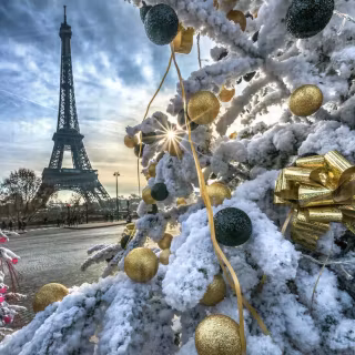 Christmas in Paris wallpaper