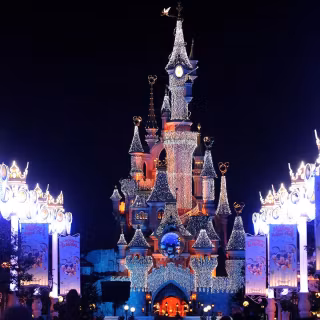 Christmas in Paris wallpaper