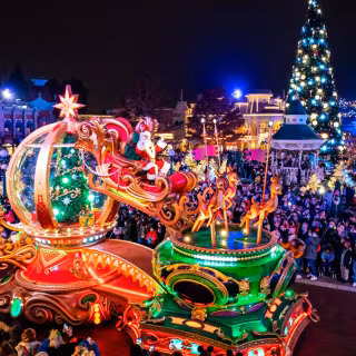 Christmas in Paris wallpaper