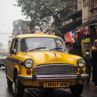 Yellow taxi wallpaper