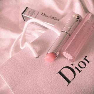 Dior pink wallpaper