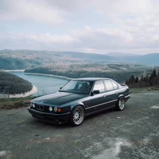 BMW E34 phone wallpaper