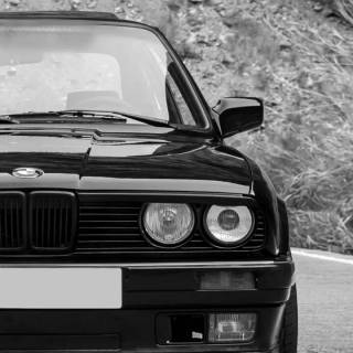 BMW E34 phone wallpaper