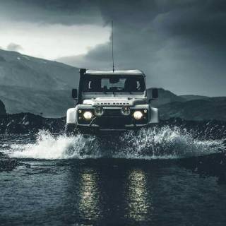 Land Rover Defender phone wallpaper