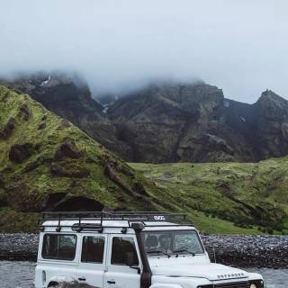 Land Rover Defender phone wallpaper