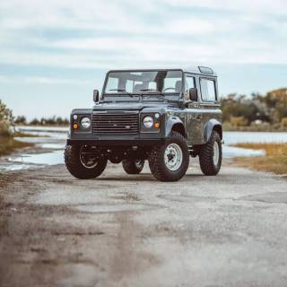 Land Rover Defender phone wallpaper
