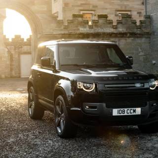 Land Rover Defender iPhone wallpaper