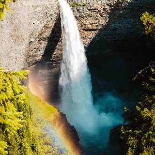 iPhone 12 Pro rainbow wallpaper