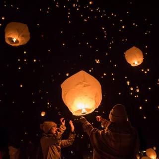 Paper lantern wallpaper