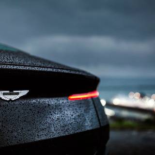 Rainy car 4k wallpaper