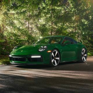 Green cars 4k wallpaper