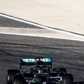 Petronas iPhone wallpaper