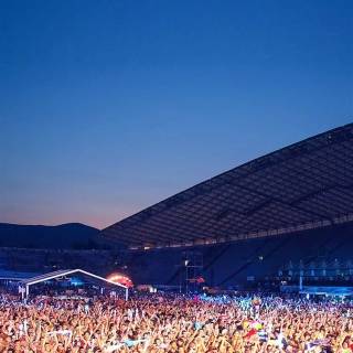 Party iPhone wallpaper