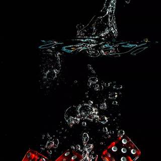 iPhone dice wallpaper