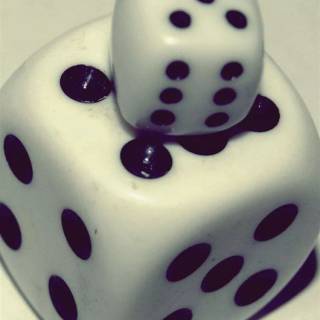 iPhone dice wallpaper