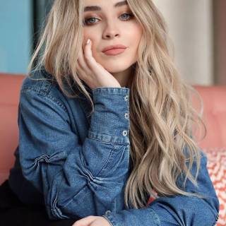 Sabrina Carpenter phone wallpaper