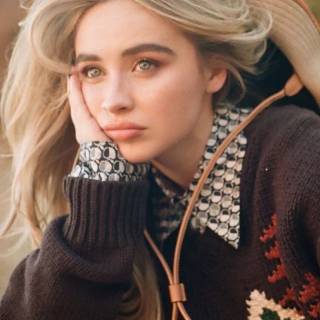 Sabrina Carpenter phone wallpaper