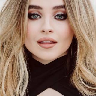 Sabrina Carpenter phone wallpaper