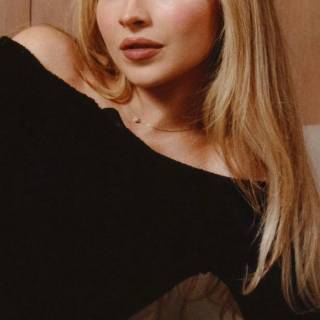 Sabrina Carpenter phone wallpaper