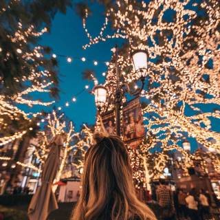 Aesthetic girls iPhone wallpaper