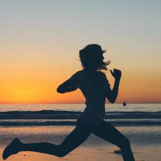 Run iPhone wallpaper