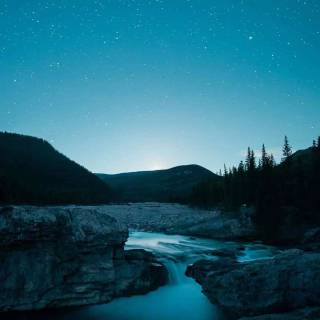 Under river wallpaper