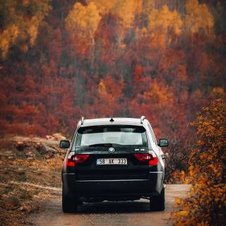 BMW X3 iPhone wallpaper