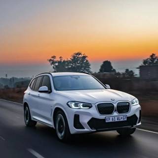 BMW X3 iPhone wallpaper