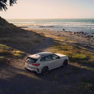 BMW X3 iPhone wallpaper